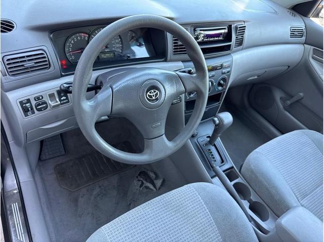 Photo of 2005 Phantom Gray Pearl Toyota Corolla