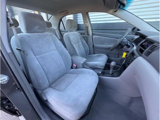 Photo of 2005 Phantom Gray Pearl Toyota Corolla