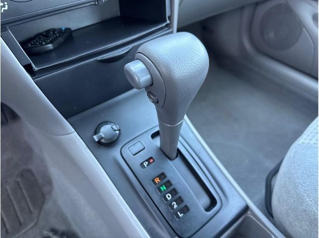 Photo of 2005 Phantom Gray Pearl Toyota Corolla