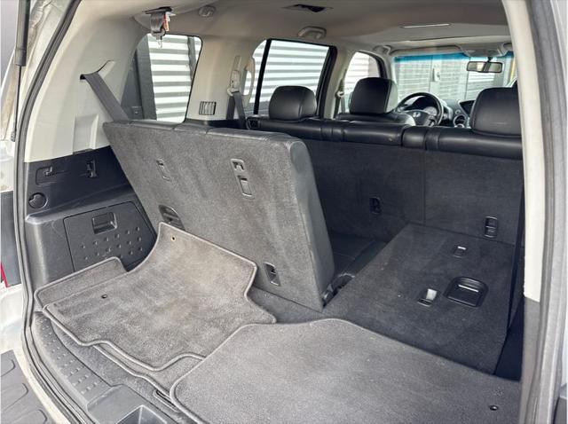 Photo of 2010 Alabaster Silver Metallic Honda Pilot
