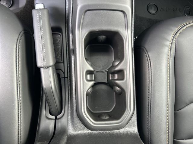 Photo of 2025 Black Clearcoat Jeep Wrangler