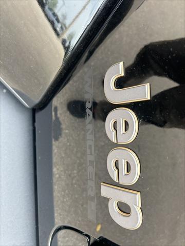 Photo of 2025 Black Clearcoat Jeep Wrangler