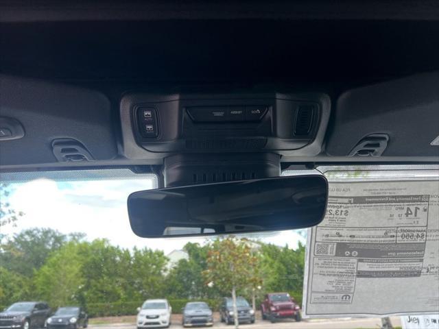Photo of 2025 Black Clearcoat Jeep Wrangler