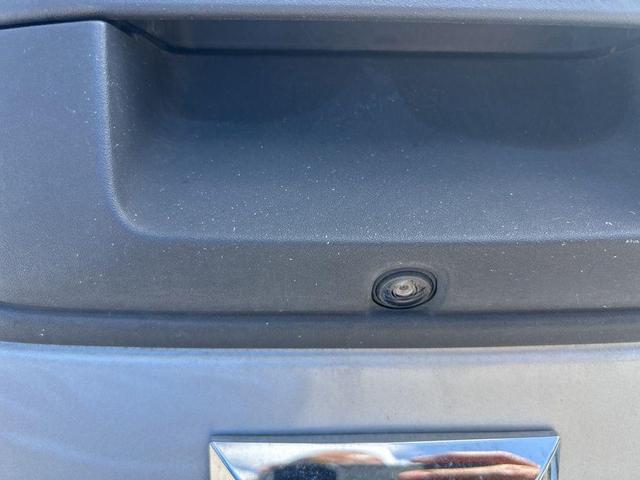 Photo of 2017 Silver Ice Metallic Chevrolet Colorado