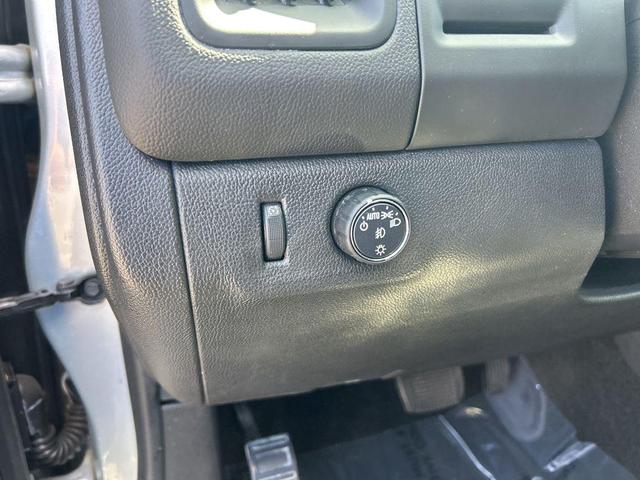 Photo of 2017 Silver Ice Metallic Chevrolet Colorado