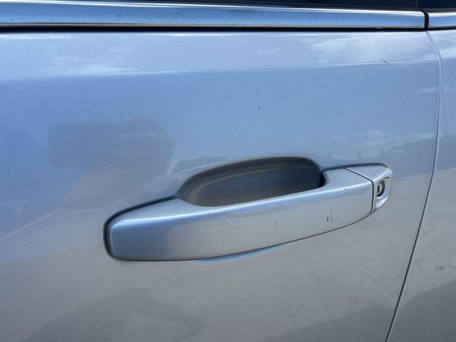 Photo of 2017 Silver Ice Metallic Chevrolet Colorado