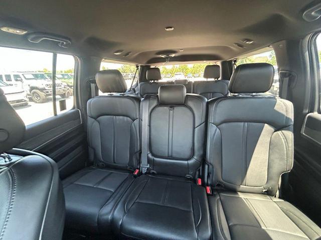 Photo of 2024 Diamond Black Crystal Pearlcoat Jeep Wagoneer L