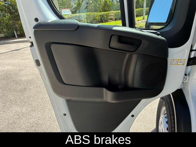 Photo of 2025 Bright White Clearcoat RAM ProMaster 1500