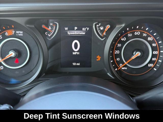 Photo of 2025 Black Clearcoat Jeep Wrangler