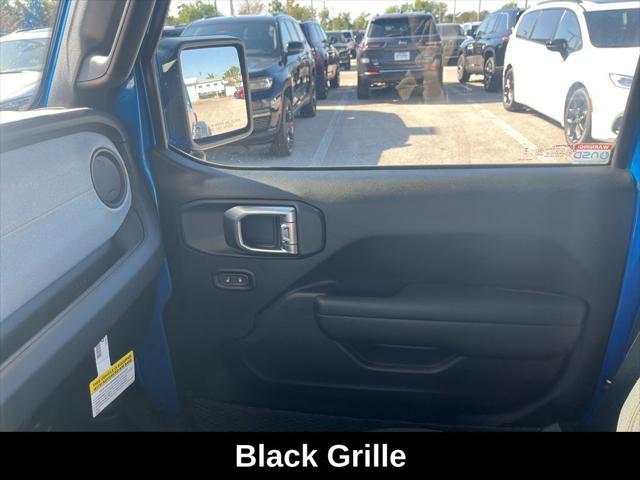 Photo of 2025 Hydro Blue Pearlcoat Jeep Wrangler