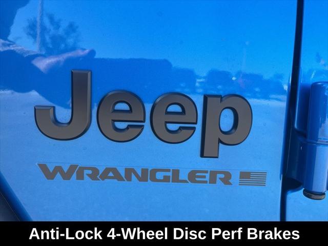 Photo of 2025 Hydro Blue Pearlcoat Jeep Wrangler