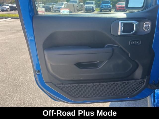 Photo of 2025 Hydro Blue Pearlcoat Jeep Wrangler