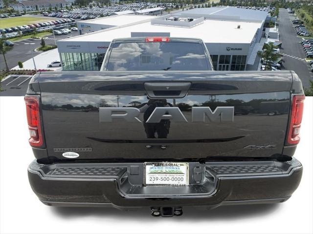 Photo of 2025 Diamond Black Crystal Pearlcoat RAM 2500