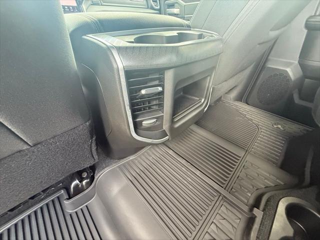 Photo of 2025 Diamond Black Crystal Pearlcoat RAM 2500