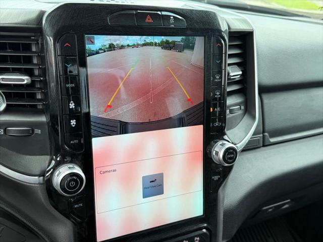 Photo of 2025 Diamond Black Crystal Pearlcoat RAM 2500