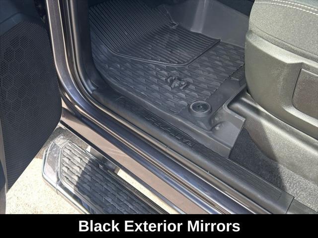Photo of 2025 Granite Crystal Metallic Clearcoat RAM 2500