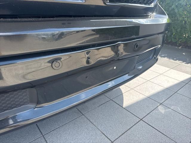 Photo of 2019 Brilliant Black Crystal Pearlcoat RAM 1500