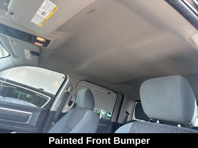 Photo of 2019 Brilliant Black Crystal Pearlcoat RAM 1500