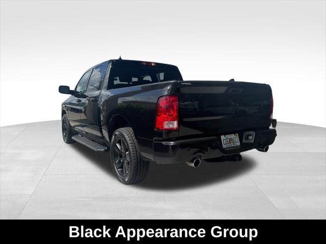 Photo of 2019 Brilliant Black Crystal Pearlcoat RAM 1500