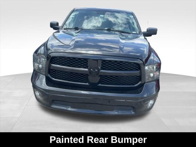 Photo of 2019 Brilliant Black Crystal Pearlcoat RAM 1500
