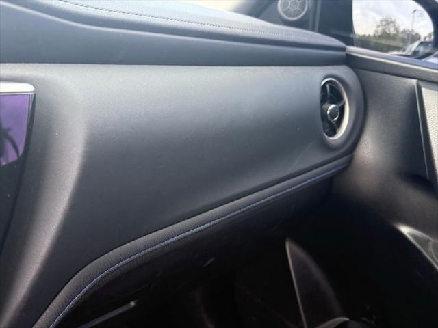 Photo of 2018 Barcelona Red Metallic Toyota Corolla