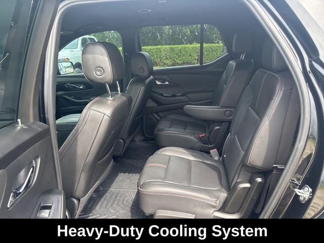 Photo of 2023 Mosaic Black Metallic Chevrolet Traverse
