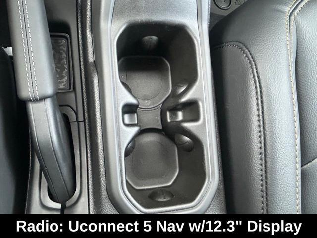 Photo of 2025 Black Clearcoat Jeep Wrangler