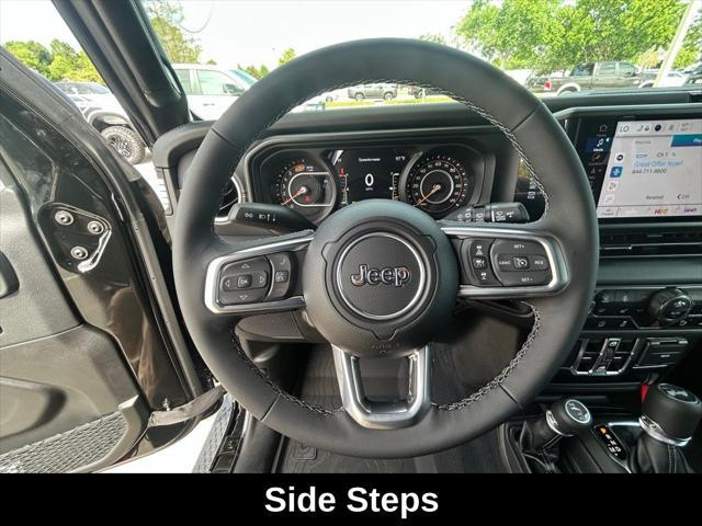 Photo of 2025 Black Clearcoat Jeep Wrangler