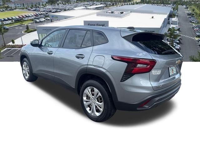 Photo of 2024 Sterling Gray Metallic Chevrolet Trax