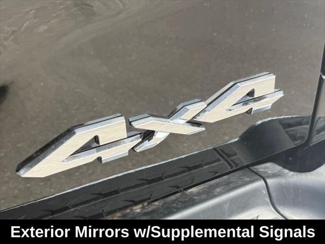 Photo of 2025 Diamond Black Crystal Pearlcoat RAM 2500