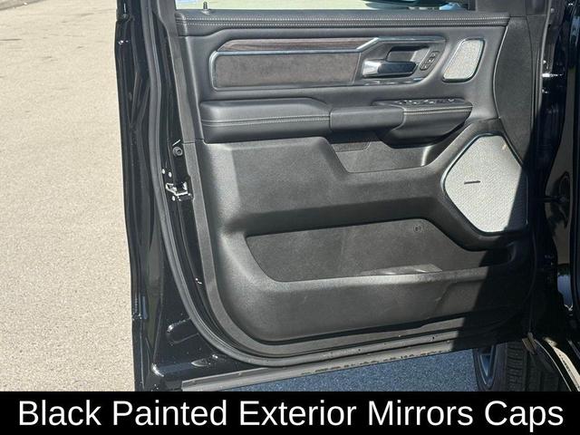 Photo of 2026 Diamond Black Crystal Pearlcoat RAM 1500