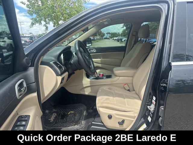 Photo of 2021 Diamond Black Crystal Pearlcoat Jeep Grand Cherokee