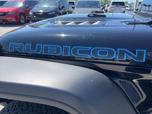 Photo of 2025 Black Clearcoat Jeep Wrangler 4xe
