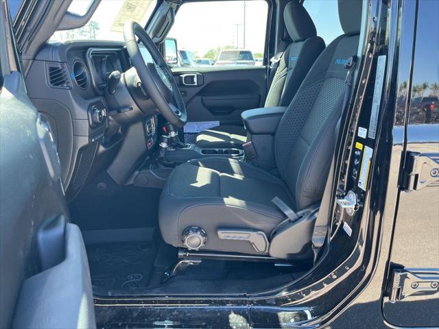 Photo of 2025 Black Clearcoat Jeep Wrangler 4xe