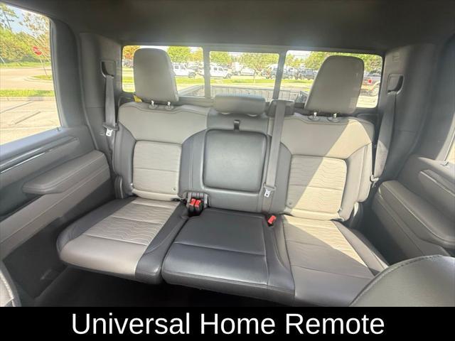 Photo of 2024 Black Chevrolet Silverado 2500