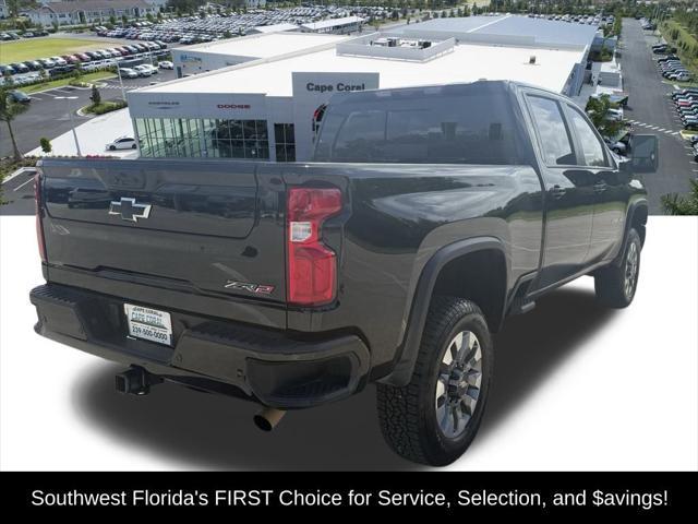 Photo of 2024 Black Chevrolet Silverado 2500