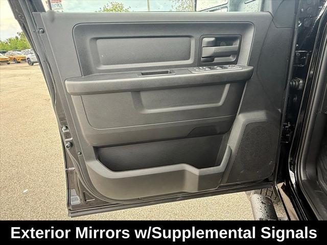 Photo of 2025 Diamond Black Crystal Pearlcoat RAM 3500