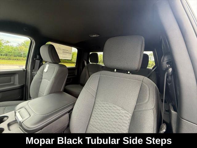 Photo of 2025 Diamond Black Crystal Pearlcoat RAM 3500