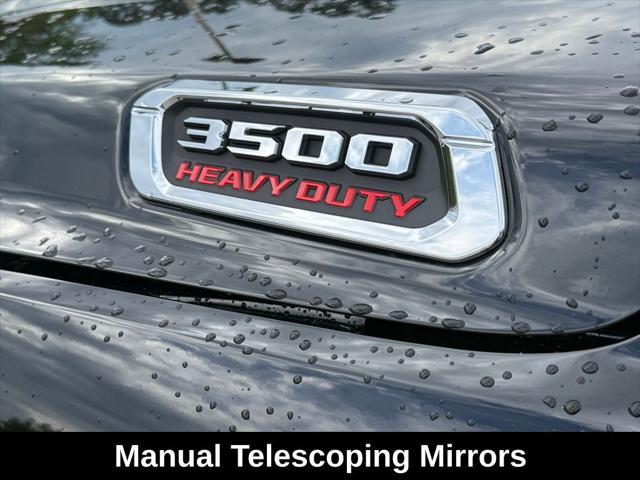 Photo of 2025 Diamond Black Crystal Pearlcoat RAM 3500
