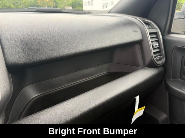 Photo of 2025 Diamond Black Crystal Pearlcoat RAM 3500
