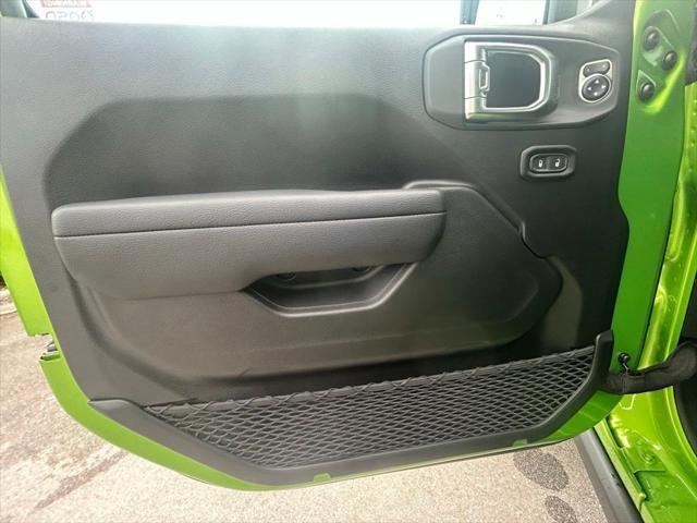 Photo of 2025 Mojito Clearcoat Jeep Wrangler