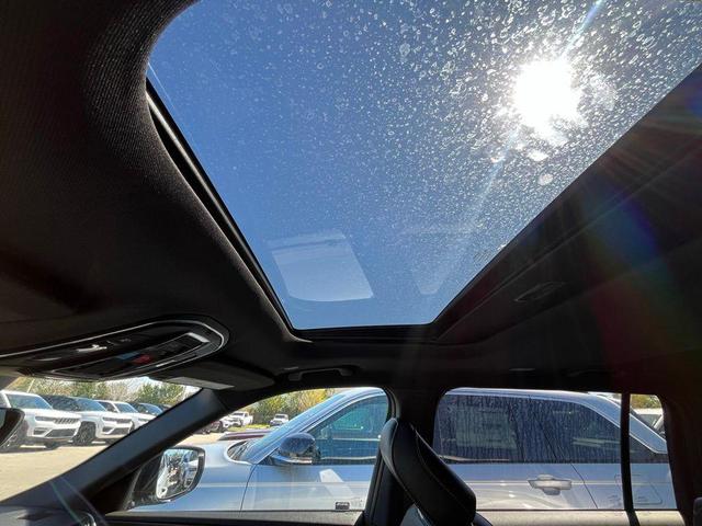 Photo of 2025 Silver Zynith Jeep Grand Cherokee L