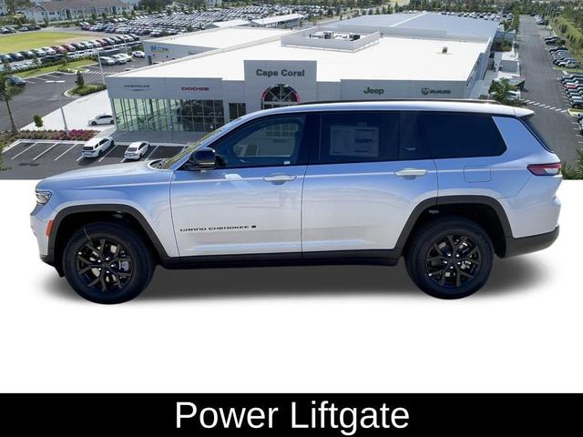Photo of 2025 Silver Zynith Jeep Grand Cherokee L