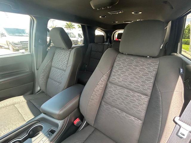 Photo of 2025 Frostbite Pearlcoat Dodge Durango