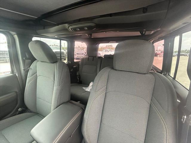 Photo of 2025 Granite Crystal Metallic Clearcoat Jeep Wrangler 4xe