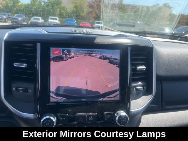 Photo of 2025 Granite Crystal Metallic Clearcoat RAM 1500