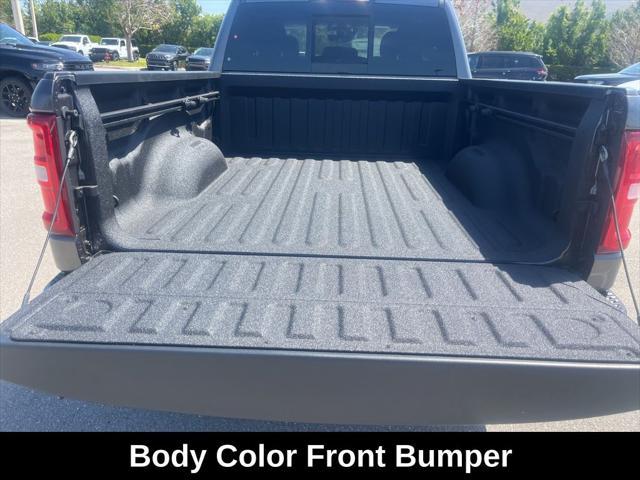 Photo of 2025 Granite Crystal Metallic Clearcoat RAM 1500