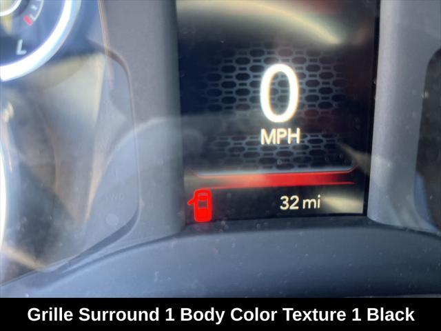 Photo of 2025 Granite Crystal Metallic Clearcoat RAM 1500