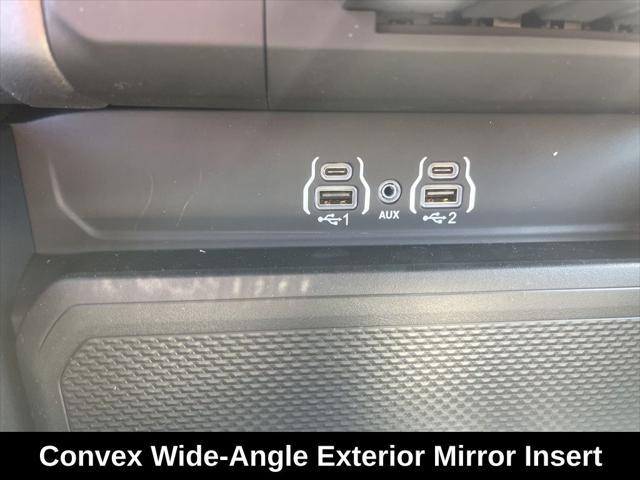 Photo of 2025 Granite Crystal Metallic Clearcoat RAM 1500