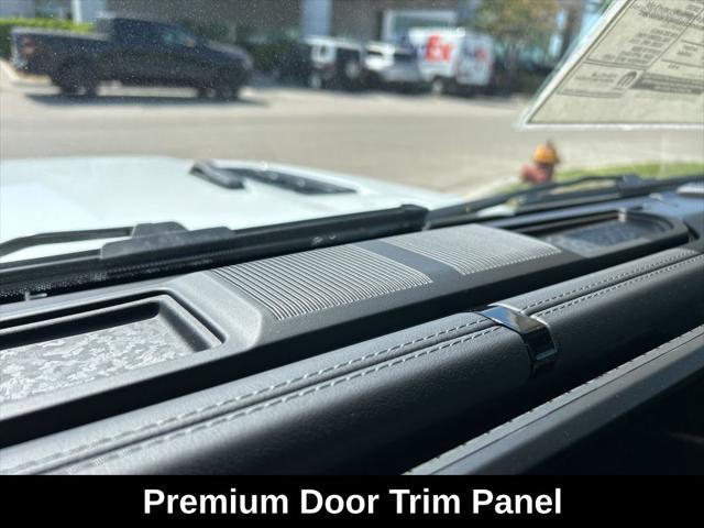 Photo of 2025 Bright White Clearcoat Jeep Wrangler
